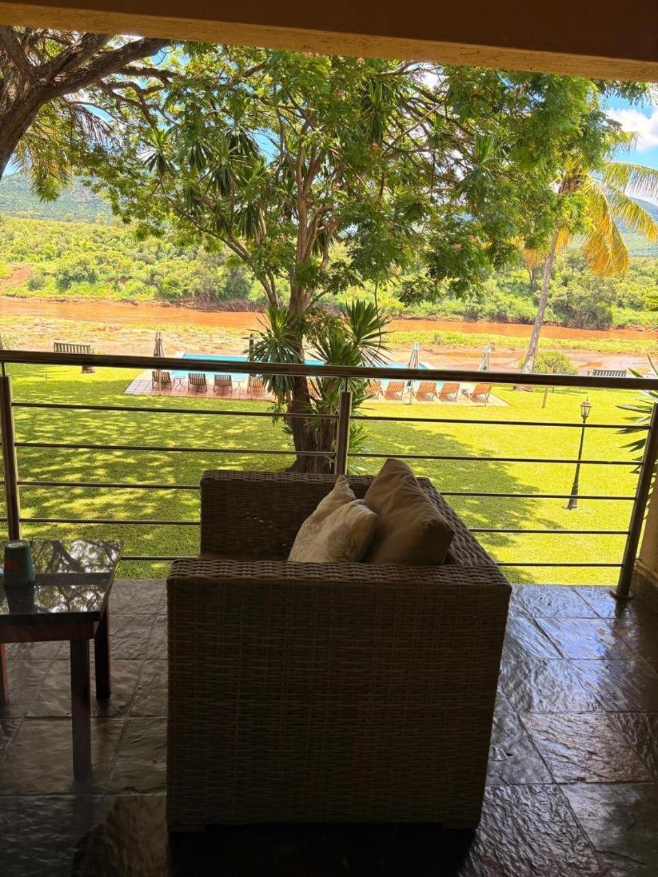 Rio Vista Lodge Malalane Ngoại thất bức ảnh