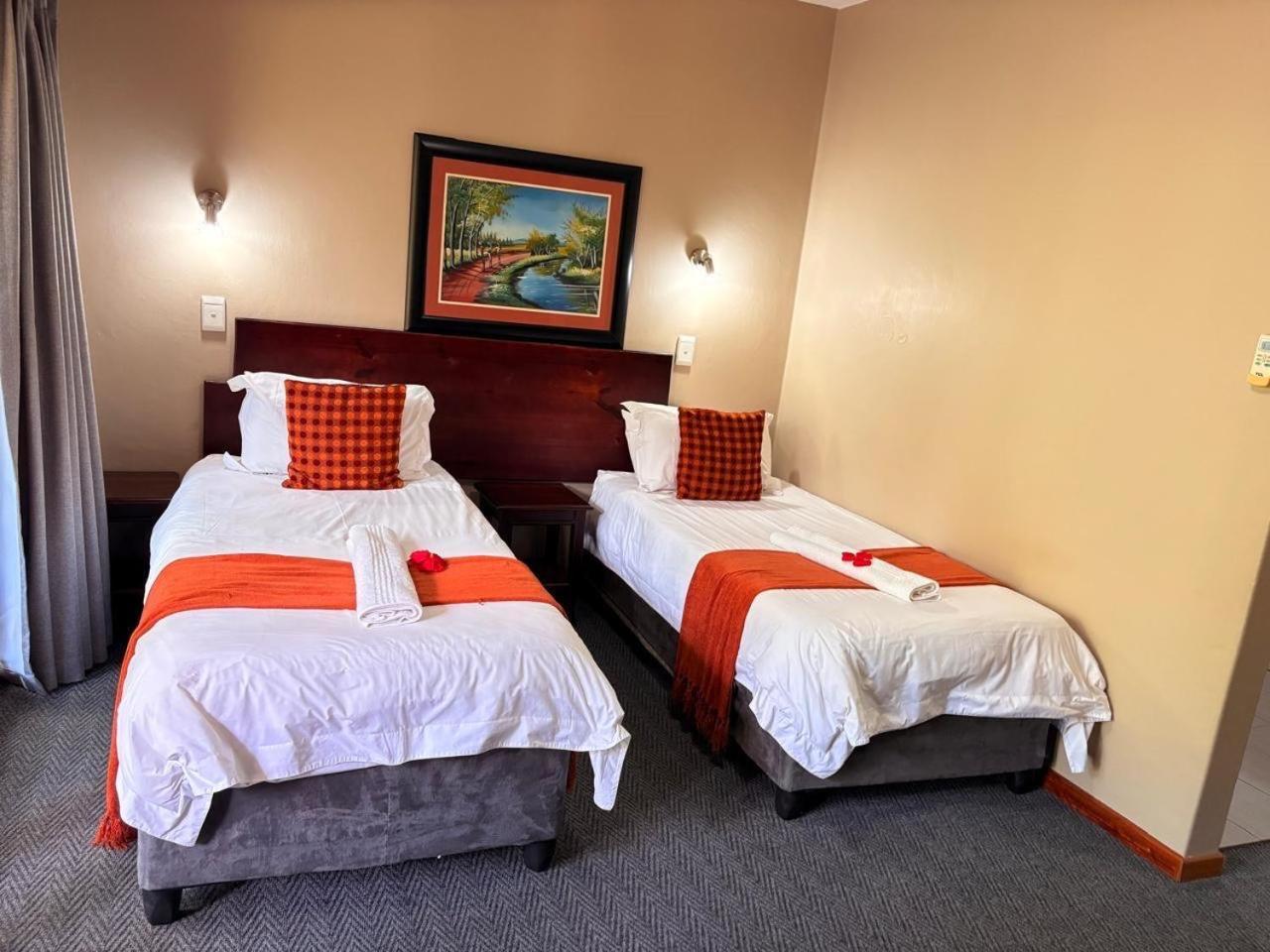 Rio Vista Lodge Malalane Ngoại thất bức ảnh