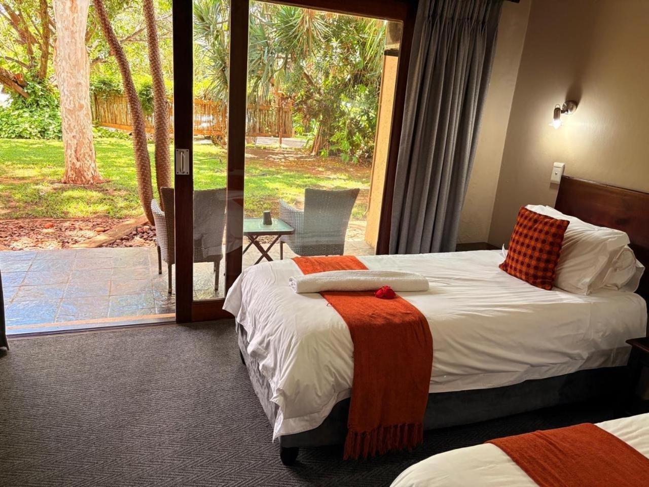 Rio Vista Lodge Malalane Ngoại thất bức ảnh